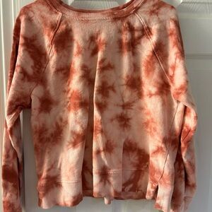 Women’s M TieDye sweatshirt